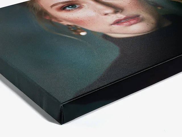PDP | Textile Print On Stretcher Frame | Product Selector Section | Media #2 Close up of a portrait of a womas as a textile print on stretcher frame.