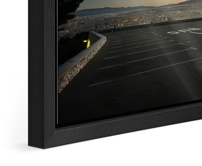 Close-up of the master print with Basel frame 31 mm in black oak.